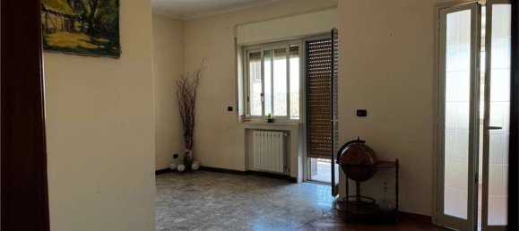 Apartamento de 4 dormitorios en Sant'Agata li Battiati, Italy No. 311735 21