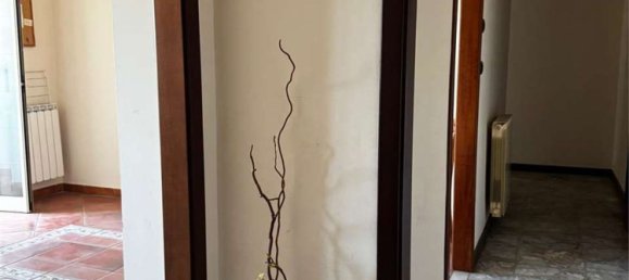 Apartamento de 4 dormitorios en Sant'Agata li Battiati, Italy No. 311735 2