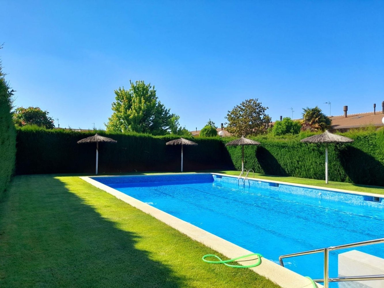 4 غرف نوم منزل في Lleida, Spain رقم 153466