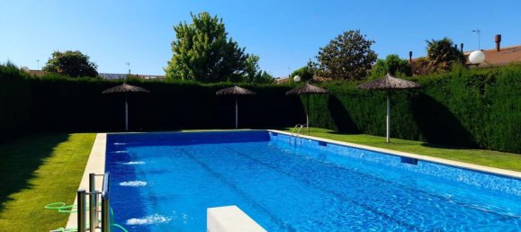 4 غرف نوم منزل في Lleida, Spain رقم 153466 2