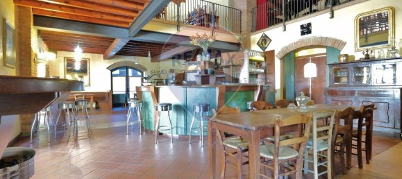 Casa de 4 dormitorios en Ostiglia, Italy No. 319450 17