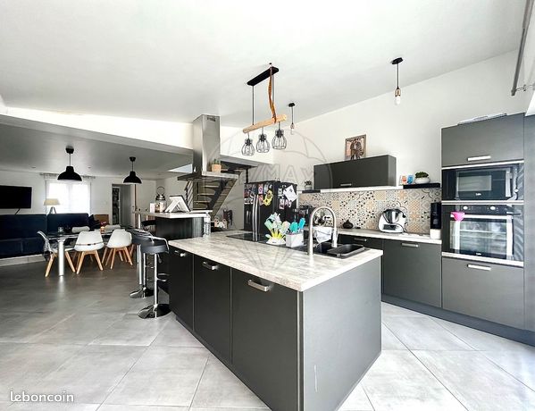 3 bedrooms House in Verdun, France No. 306632