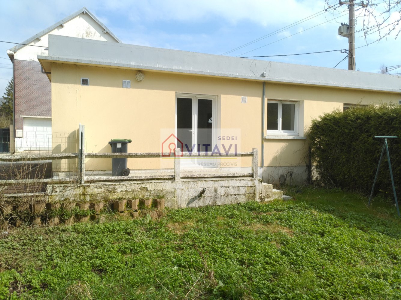 1 bedroom Building in Essuiles, France No. 78317