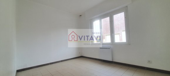 1 bedroom Building in Essuiles, France No. 78317 7