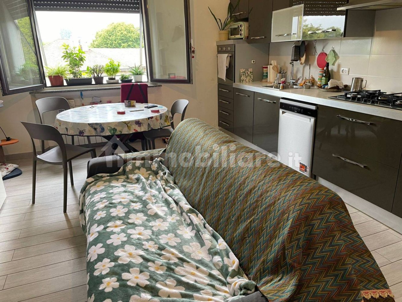 3 bedrooms Apartment in Milan, Italy No. 319912