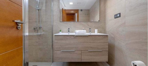 Casa de 3 dormitorios en Guardamar del Segura, Spain No. 188012 20