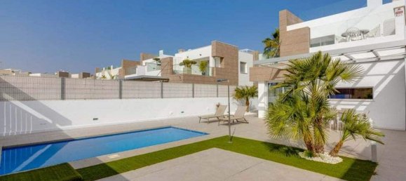 Casa de 3 dormitorios en Guardamar del Segura, Spain No. 188012 30