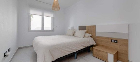 Casa de 3 dormitorios en Guardamar del Segura, Spain No. 188012 15