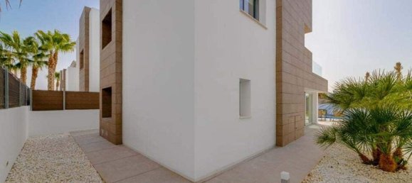 Casa de 3 dormitorios en Guardamar del Segura, Spain No. 188012 37