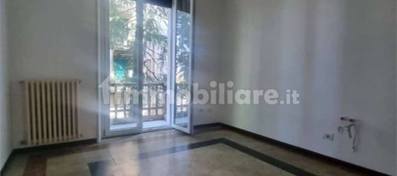 2 Schlafzimmer Wohnung in Varese, Italy, Nr. 344042 5