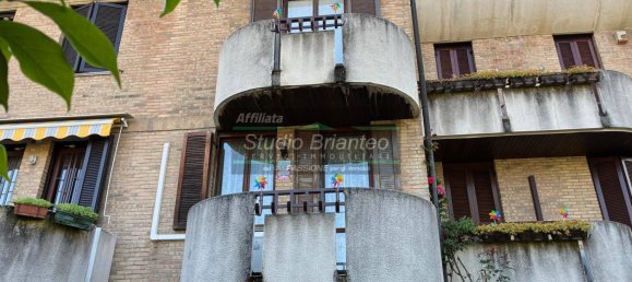 Villa de 2 dormitorios en Seregno, Italy No. 338802 4