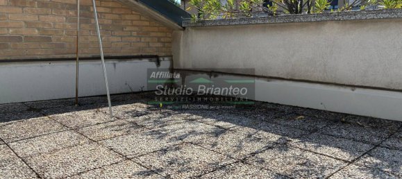 Villa de 2 dormitorios en Seregno, Italy No. 338802 10