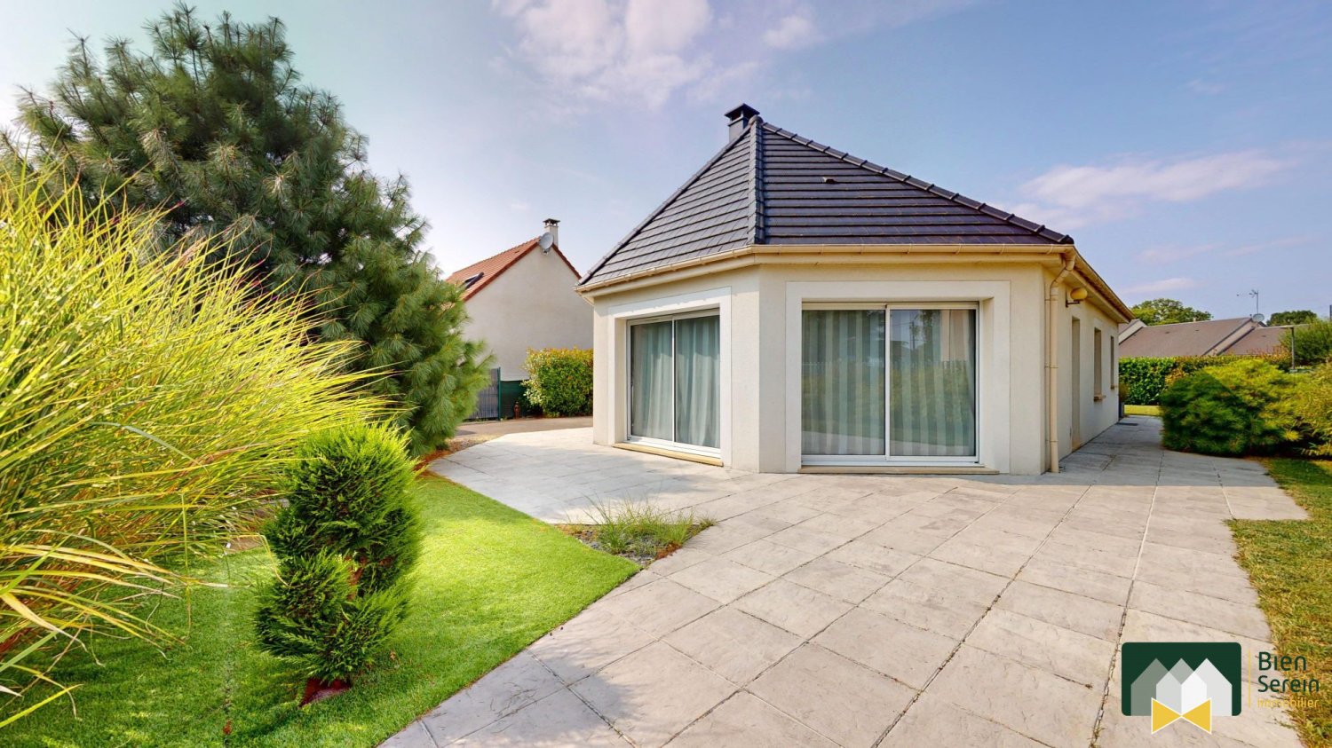 2 bedrooms House in Beville-le-Comte, France No. 221699