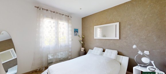 2 bedrooms House in Beville-le-Comte, France No. 221699 11