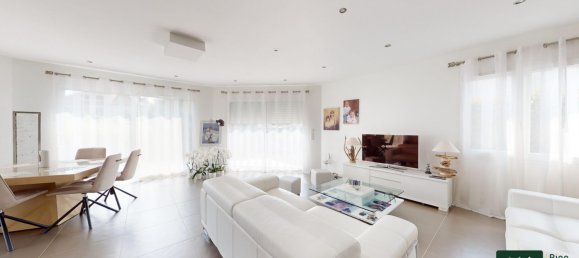 2 bedrooms House in Beville-le-Comte, France No. 221699 20