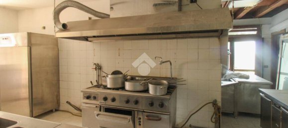 2 rooms Commercial property in Castrezzato, Italy No. 233478 7