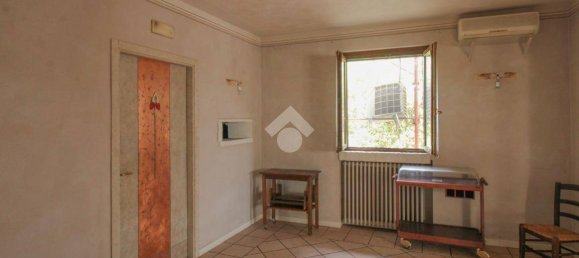 2 rooms Commercial property in Castrezzato, Italy No. 233478 3