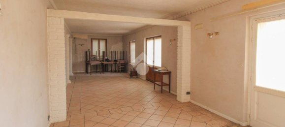 2 rooms Commercial property in Castrezzato, Italy No. 233478 15
