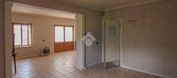 2 rooms Commercial property in Castrezzato, Italy No. 233478 14