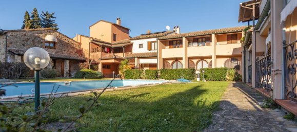 Квартира с 2 комнатами в Масса Мариттима, Италия № 189466 6