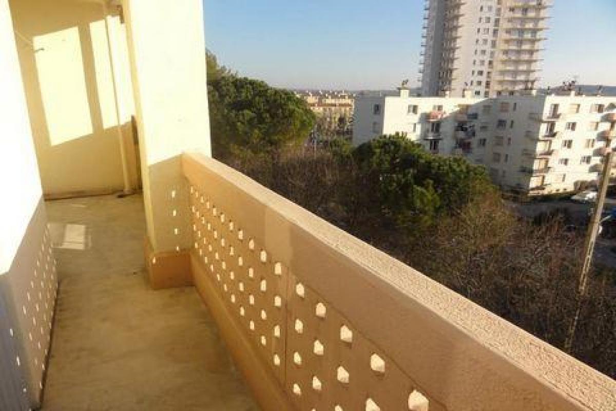 Apartamento com 2 quartos em condomínio em Ales, France N.º 32864