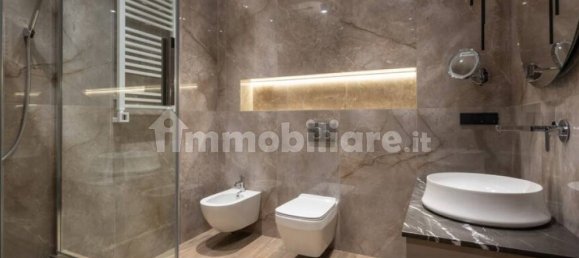 Квартира с 2 спальнями в Флоренция, Италия № 182006 11