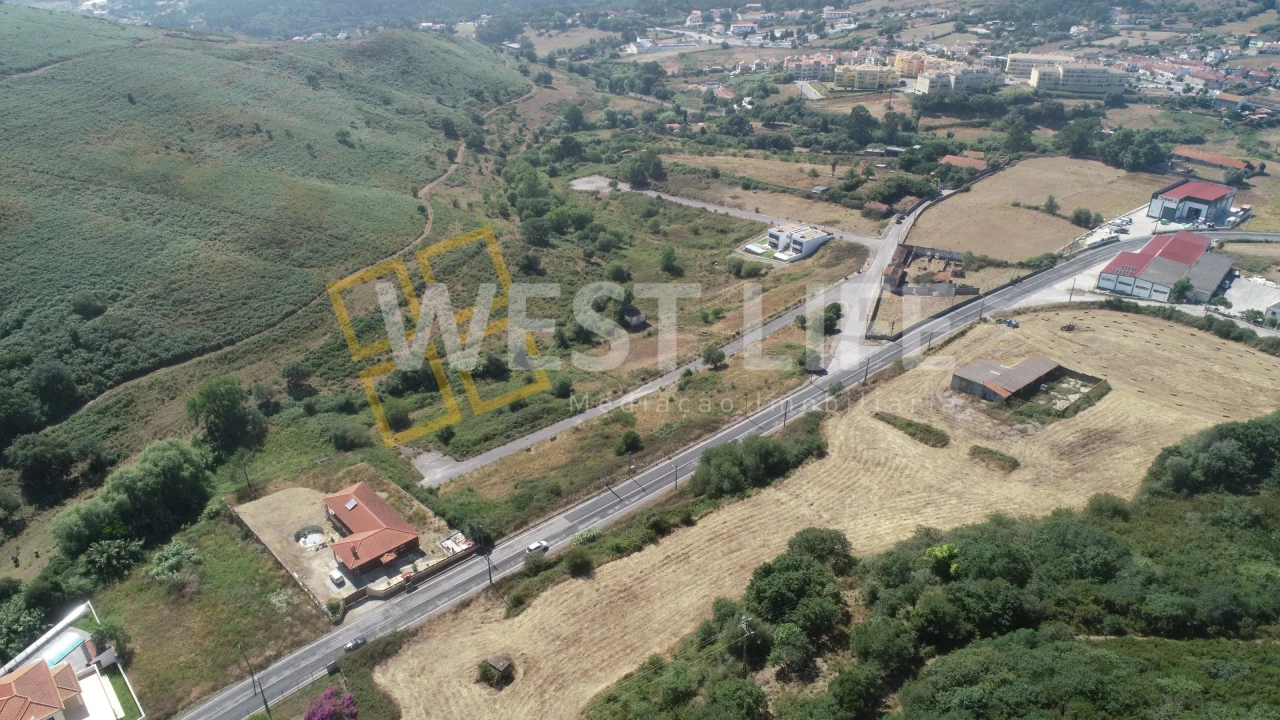 558m² Land in Mafra, Portugal No. 88930