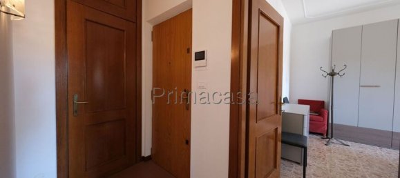 6 bedrooms Apartment in Verona, Italy No. 378746 5