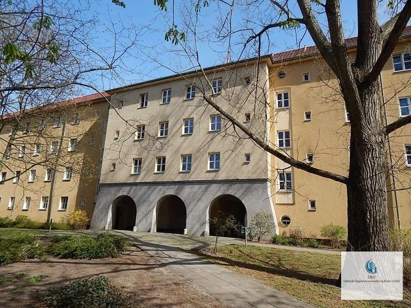 Apartamento de 4 habitaciónes en Planterwald, Germany No. 33356