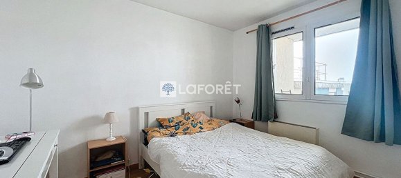 1 bedroom Apartment in Saint-Cyr-l'Ecole, France No. 161811 5
