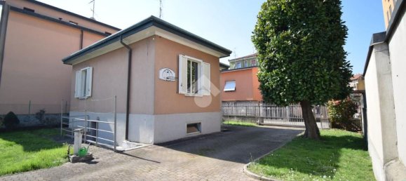 3غرفة فيلا في Monza, Italy رقم 54845 13