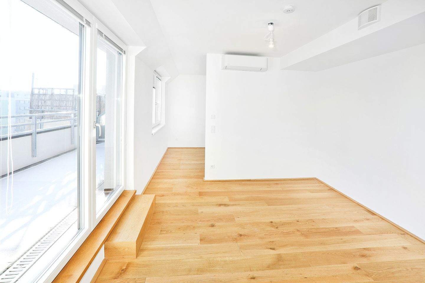 Квартира с 2 комнатами в Оттакринг, Австрия № 245347