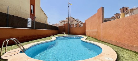 3 bedrooms Townhouse in Cabo Roig, Spain No. 191277 3