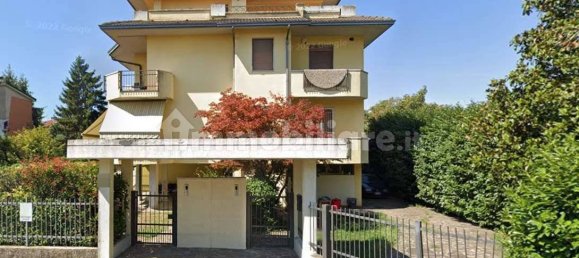 Квартира с 4 спальнями в Романо ди Ломбардия, Италия № 291734 8