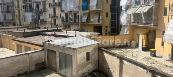 Apartamento T2 em Turin, Italy N.º 330703 18