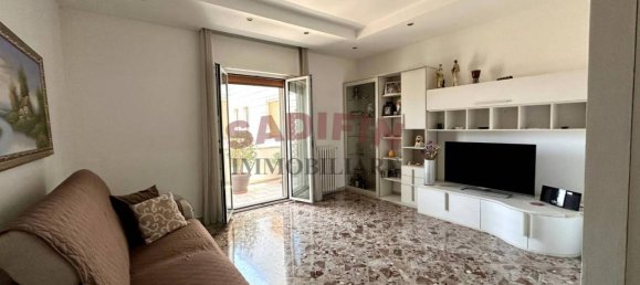 Apartamento de 4 habitaciónes en Modugno, Italy No. 133374 3