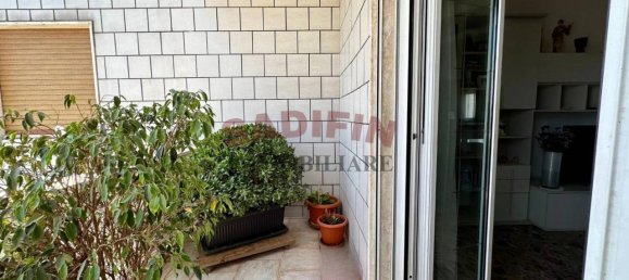 Apartamento de 4 habitaciónes en Modugno, Italy No. 133374 9