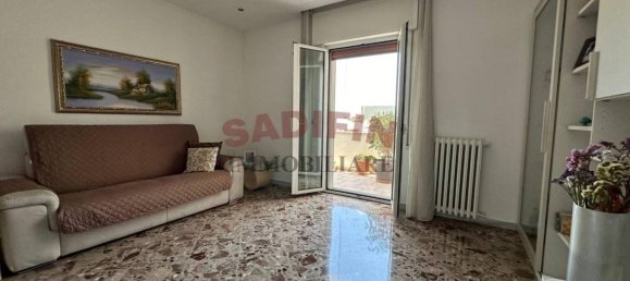 Apartamento de 4 habitaciónes en Modugno, Italy No. 133374 6