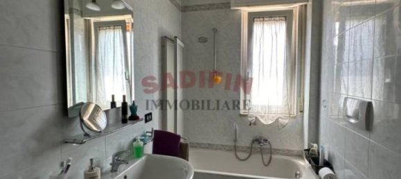 Apartamento de 4 habitaciónes en Modugno, Italy No. 133374 25