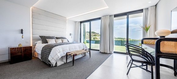 5 bedrooms Villa in El Madronal, Spain No. 32060 50