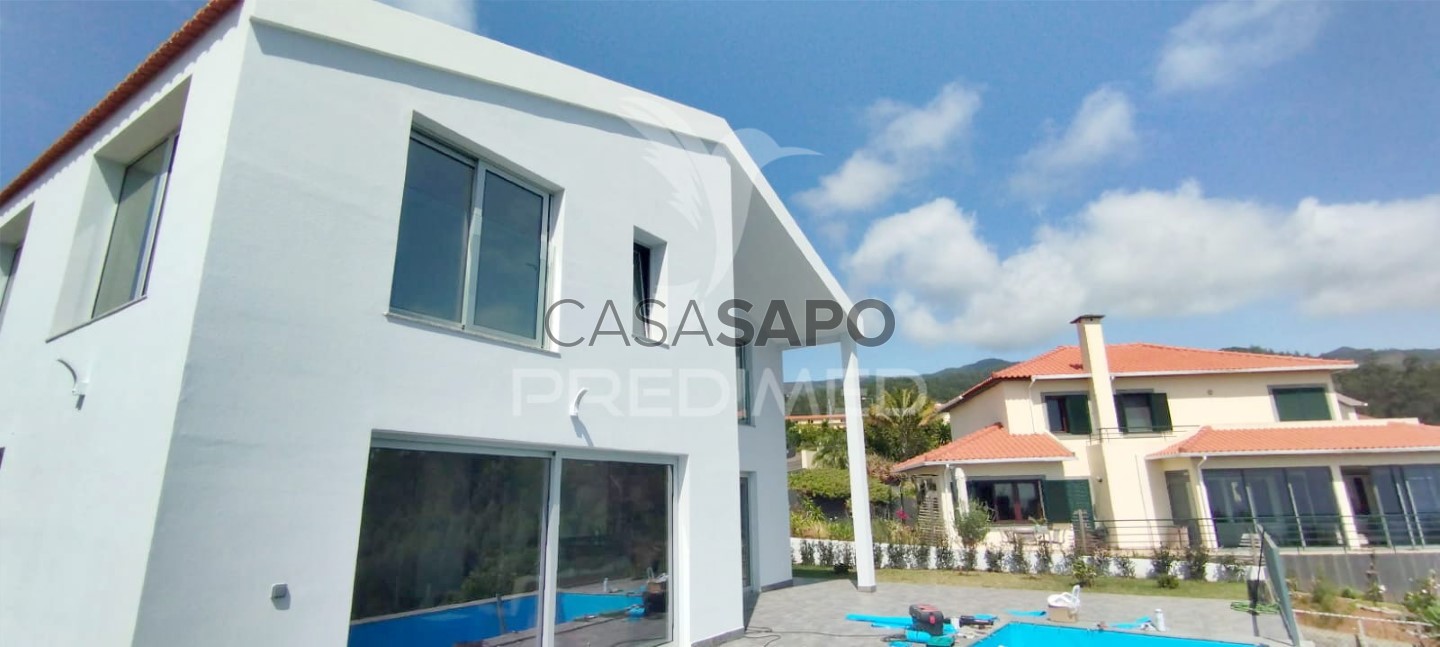 3 bedrooms House in Calheta, Portugal No. 115178
