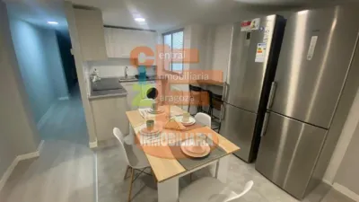 6 bedrooms Apartment in Zaragoza, Spain No. 215712