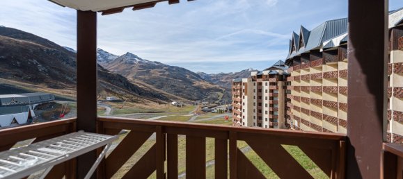 1 bedroom Apartment in Les Belleville, France No. 1084 5