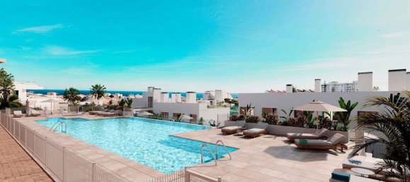 4 bedrooms Apartment in Estepona, Spain No. 261913 3