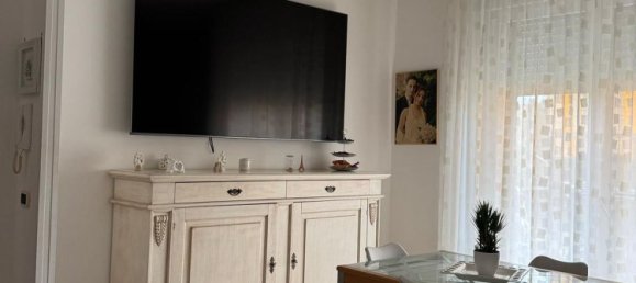 Apartamento de 4 habitaciónes en Taranto, Italy No. 251400 2