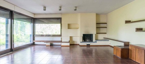 9-salle Villa à Albiolo, Italy No. 71589 31