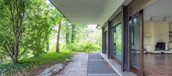 9-salle Villa à Albiolo, Italy No. 71589 40