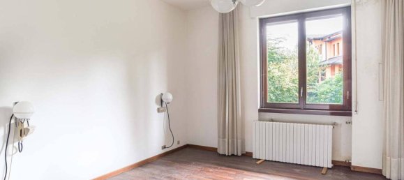 9-salle Villa à Albiolo, Italy No. 71589 25