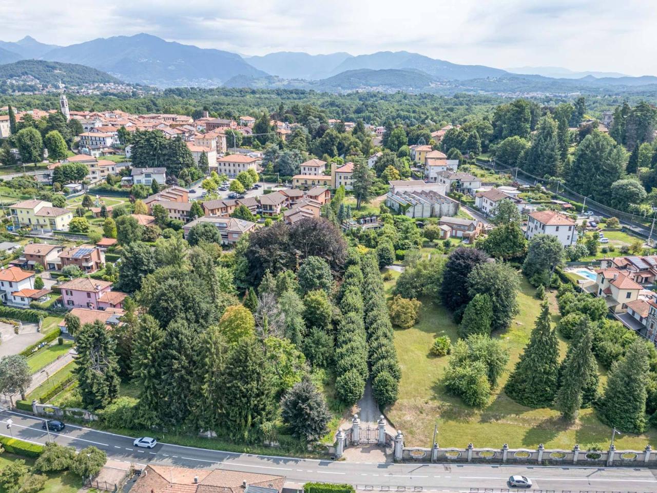 9-salle Villa à Albiolo, Italy No. 71589