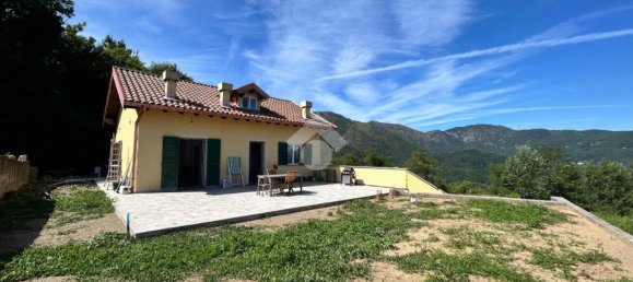 2 bedrooms Villa in Ceranesi, Italy No. 305620 3